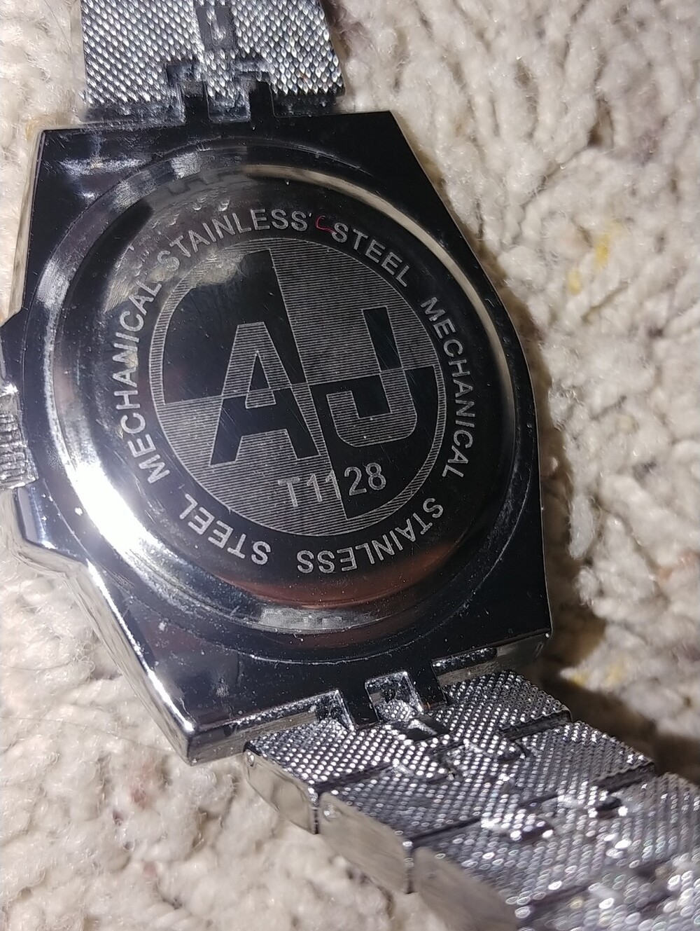 Watch - Picture 6 of 6